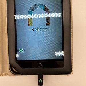 Color Nook e-reader with Leather Like Folio Case and Charger